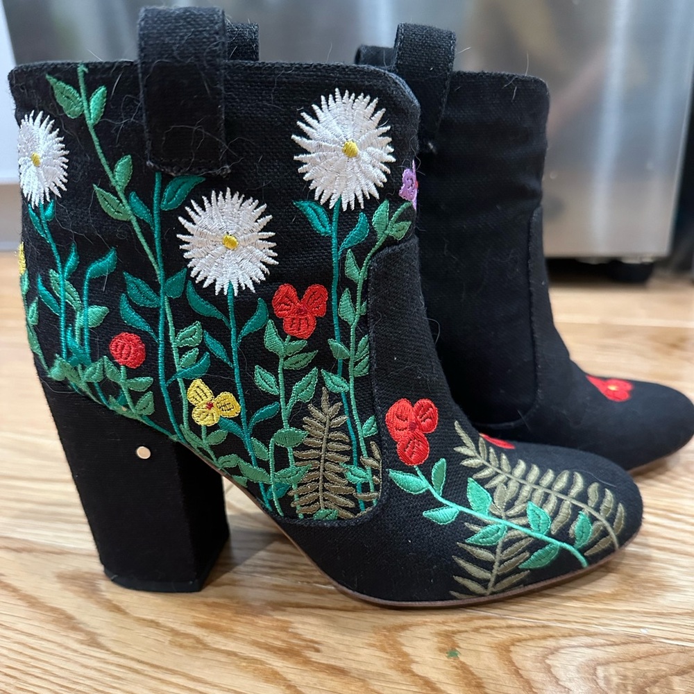 Laurence Decade vintage floral embroidered ankle boots 38.5
